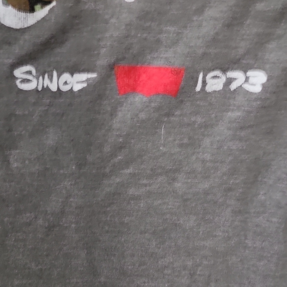 Levi's Levi Strauss Since 1873 Gray & Camo T-shirt Size XL - Picture 4 of 4